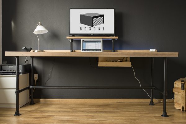 Bureau steigerhout en staal