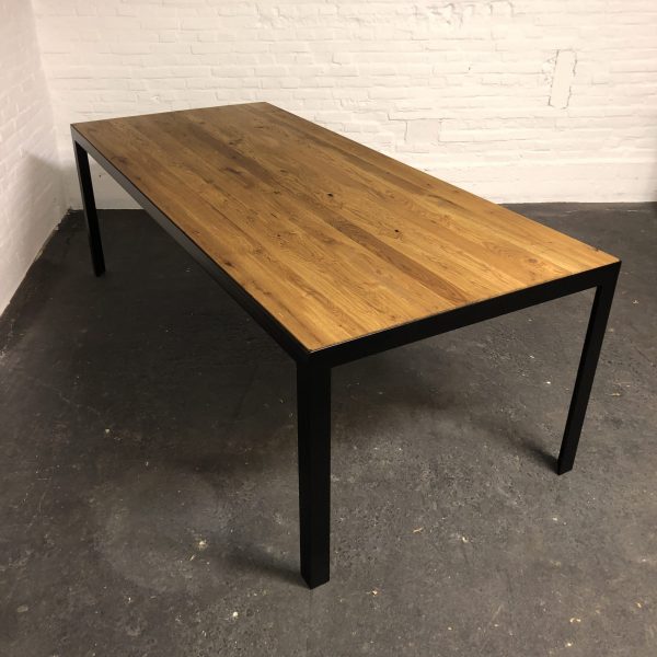 Eettafel eiken in frame