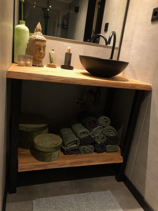 Badkamer meubel eiken